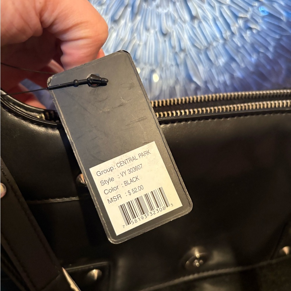 GUESS New Black Shoulder Bag - Picture 5 of 5